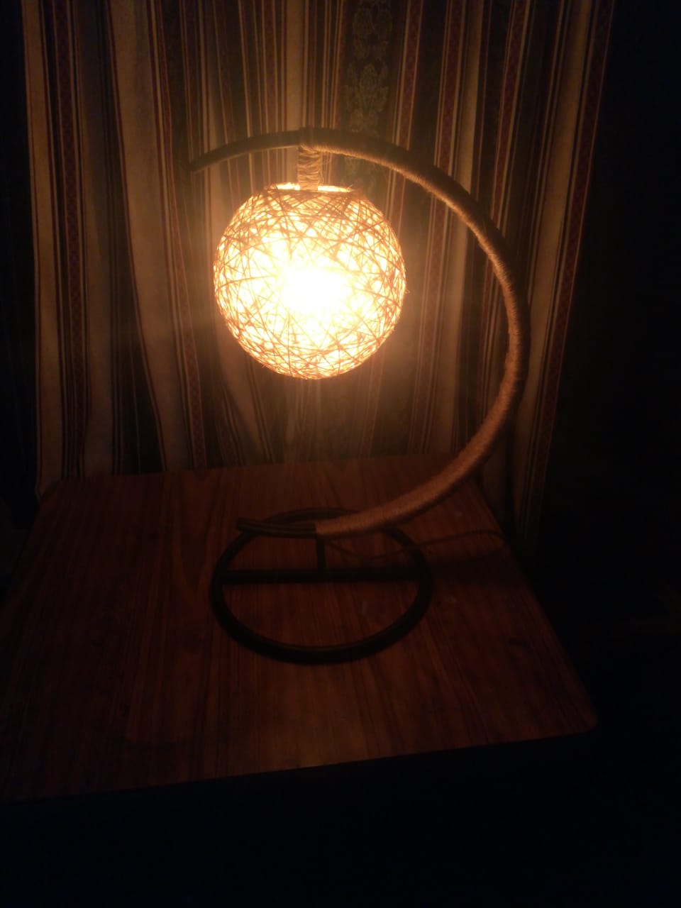 Lámpara Artesanal de mesa Media Luna